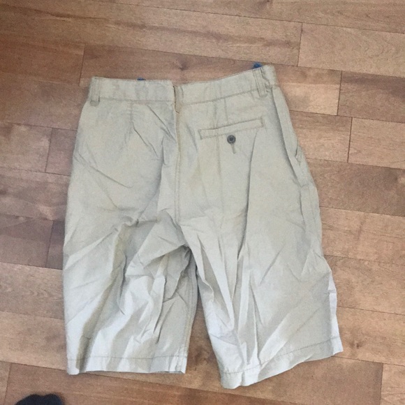 Old Navy- Bermuda shorts - Picture 6 of 6